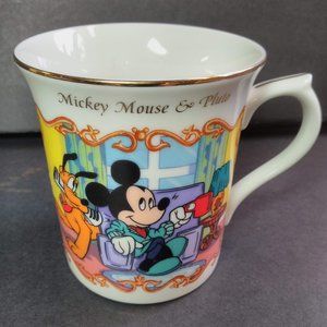 Lexon Disney Mickey Mouse Pluto Moose Hunt Mug